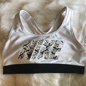 Nike sports bra